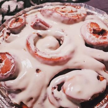 May Mays Cakes and Desserts - Cinnamon rolls - Patisserie/Cake Shop Near Me May Mays Cakes and Desserts - Cinnamon rolls - Patisserie/Cake Shop Near Me