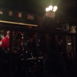 The Cavern - Live rock band