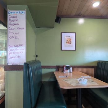 95 Handy Stop & Diner - Diners Near Me - Howland, Maine 95 Handy Stop & Diner - Diners Near Me - Howland, Maine