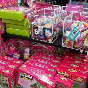 Five Below - Discount Store Near Me - Pembroke Pines, Florida