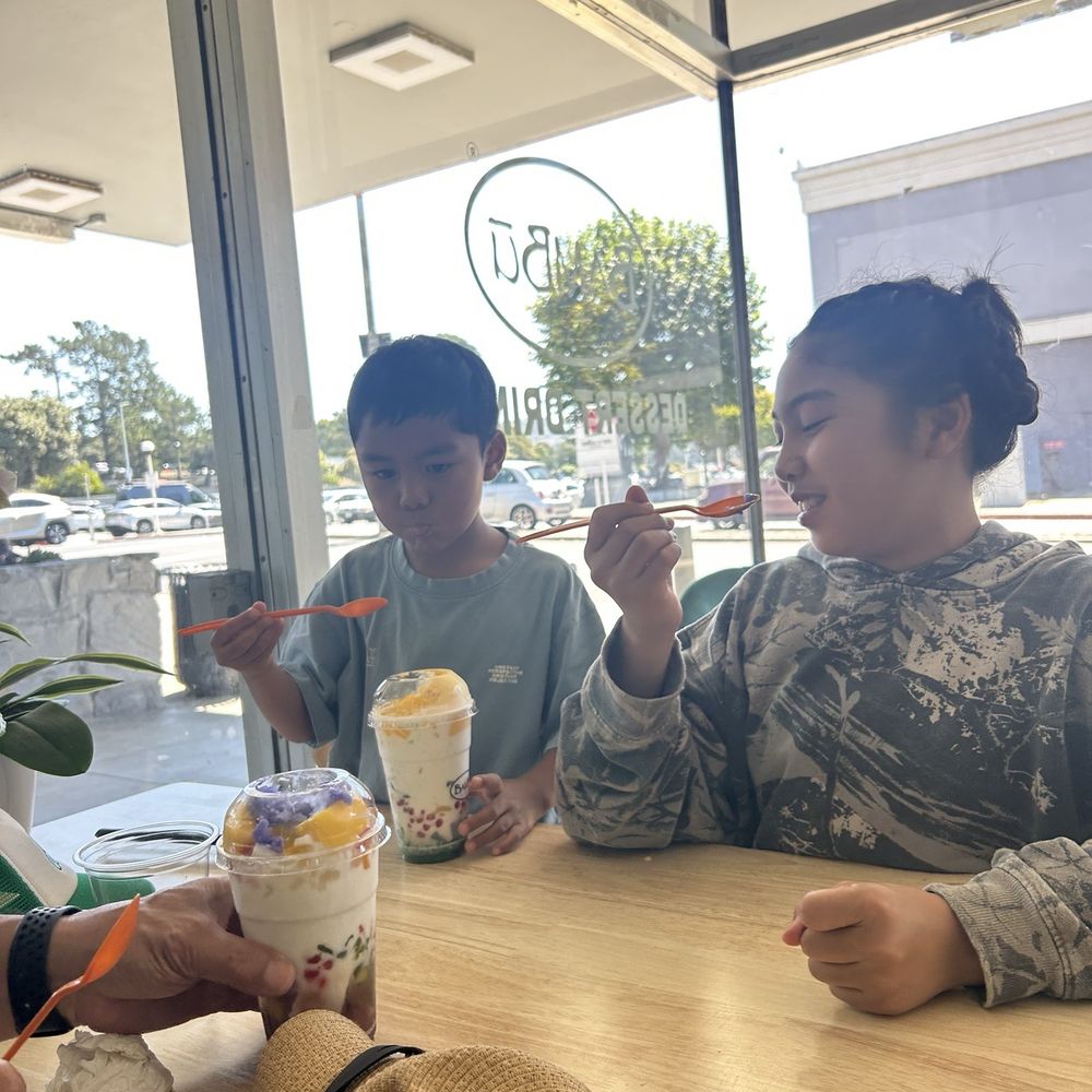 Bambu - Ube halo halo and mango halo halo - Juice Bars & Smoothies Near Me - San Francisco, California