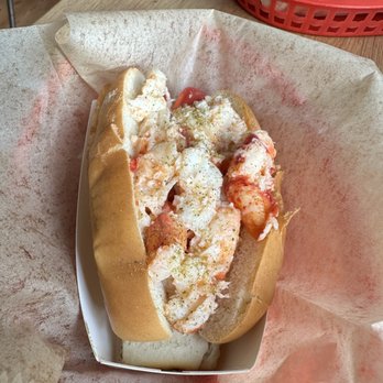 Luke's Lobster - Maine Lobster Roll - Seafood Near Me - Seattle, Washington Luke's Lobster - Maine Lobster Roll - Seafood Near Me - Seattle, Washington
