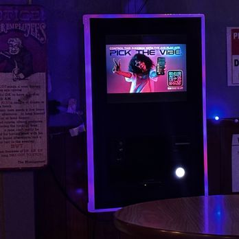 The Patio Bar - Jukebox - Dive Bars Near Me - Sunnyvale, California