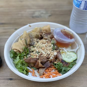 Vietnoms - Hey beautiful and delicious pork vermicelli bowl - Vietnamese Near Me - San Jose, California Vietnoms - Hey beautiful and delicious pork vermicelli bowl - Vietnamese Near Me - San Jose, California