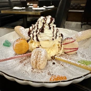 Pho Ever More - Macaron with ice cream - Korean Near Me - Gibsonia, Pennsylvania Pho Ever More - Macaron with ice cream - Korean Near Me - Gibsonia, Pennsylvania