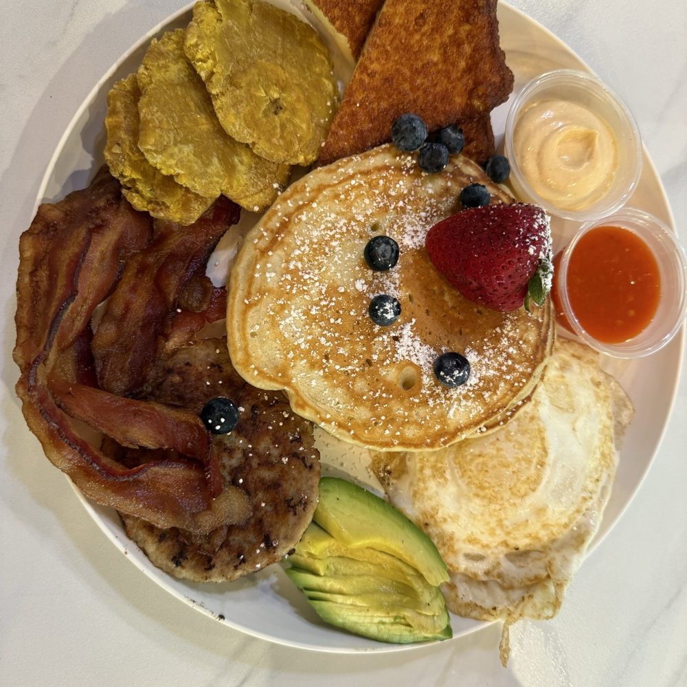 Hometown Bakeshop - The Famished Breakfast. Lots of great flavors on this plate. - Bakeries Near Me - Centerport, New York