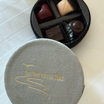 The Inn Above Tide - Complimentary sweet treats - Hotels Near Me - Sausalito, California The Inn Above Tide - Complimentary sweet treats - Hotels Near Me - Sausalito, California