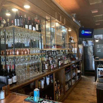 T Lawson’s Grill - Bar - Sports Bars Near Me - Grand Rivers, Kentucky