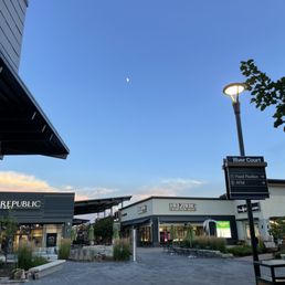 nike outlet denver premium outlet