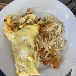 Holiday Restaurant - Grilled Chicken Omelet