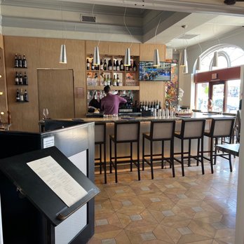 Nine-Ten - 4/15/23 FYI, interior entrance - Bars Near Me - La Jolla, California Nine-Ten - 4/15/23 FYI, interior entrance - Bars Near Me - La Jolla, California
