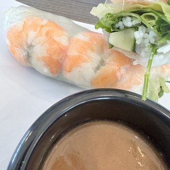 Pho Phong Luu - Shrimp summer roll - Vietnamese Near Me - Austin, Texas Pho Phong Luu - Shrimp summer roll - Vietnamese Near Me - Austin, Texas