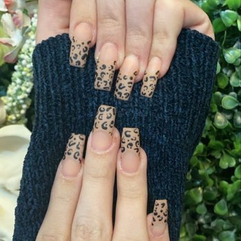 Royal - My daughter's nails - Hair Salons Near Me - Tijuana, BCN