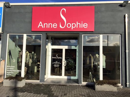 Anne Sophie by null