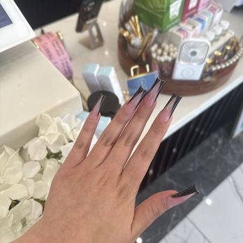 Topline Nails and Lashes - Nail Salons Near Me - Pico Rivera, California