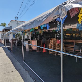 El Farolito - Outdoor seating (indoor seating is also available) - Mexican Near Me - Placentia, California