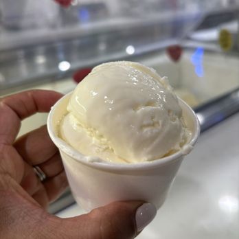Great Falls Creamery - Lavender, so goood! - Ice Cream & Frozen Yogurt Near Me - Great Falls, Virginia Great Falls Creamery - Lavender, so goood! - Ice Cream & Frozen Yogurt Near Me - Great Falls, Virginia