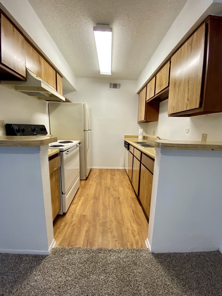 ASHLEY CREST APARTMENTS 36 Photos 11900 Barwood Bend Dr, Houston