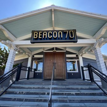 Beacon 70 Restaurant - New American Near Me - Brick, New Jersey