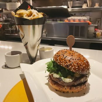 Gordon Ramsay Burger Las Vegas - Burgers Near Me - Las Vegas, Nevada Gordon Ramsay Burger Las Vegas - Burgers Near Me - Las Vegas, Nevada