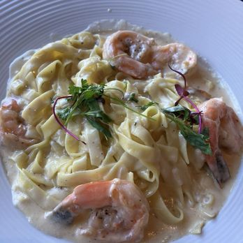 Cicciotti's - Fettuccine Alfredo w/shrimp 5/5 - Italian Near Me - Carlsbad, California