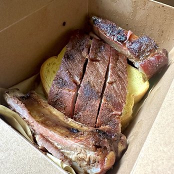Smokehouse Social Barbecue - St. Louis Style Pork Ribs - Barbeque Near Me - Pasadena, California