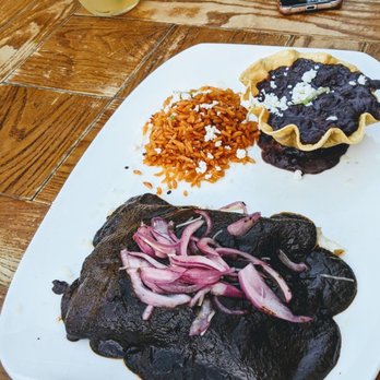 Los Agaves - Tacos Near Me - Santa Barbara, California