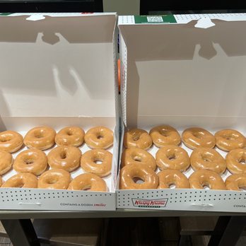 Krispy Kreme- Ladson - Mom & Dad's FREE Birthday Dozens - October 2022 - Donuts Near Me - Ladson, South Carolina Krispy Kreme- Ladson - Mom & Dad's FREE Birthday Dozens - October 2022 - Donuts Near Me - Ladson, South Carolina