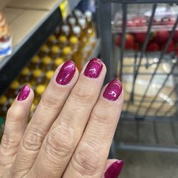 T's Nails - Manicure with gel color