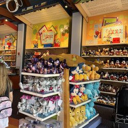 Once Upon a Toy - Interior