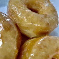 Dee Dee's Donuts