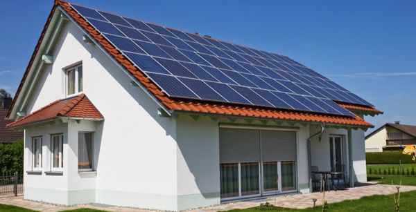 Lifetime Roofing Logo