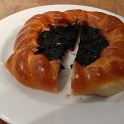 Kanniston leipomo - Blueberry pastry at Kanniston leipomo