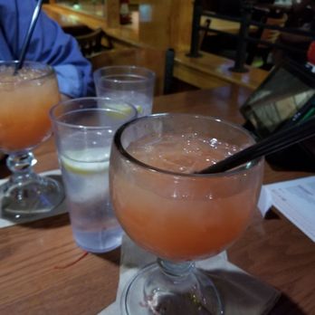 Applebee's Grill + Bar - Captains Bahama Mama for 2 please! - American Near Me - El Paso, Texas Applebee's Grill + Bar - Captains Bahama Mama for 2 please! - American Near Me - El Paso, Texas