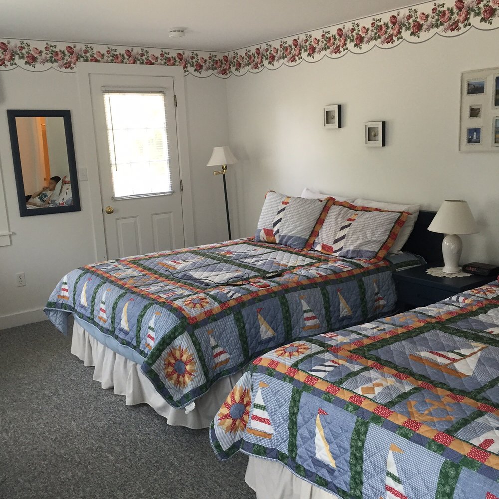 Tern Inn - Bed & Breakfast Near Me - West Harwich, Massachusetts Tern Inn - Bed & Breakfast Near Me - West Harwich, Massachusetts