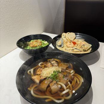 Mikaku Udon Bar - buta udon - Noodles Near Me - Richmond Hill, Ontario Mikaku Udon Bar - buta udon - Noodles Near Me - Richmond Hill, Ontario