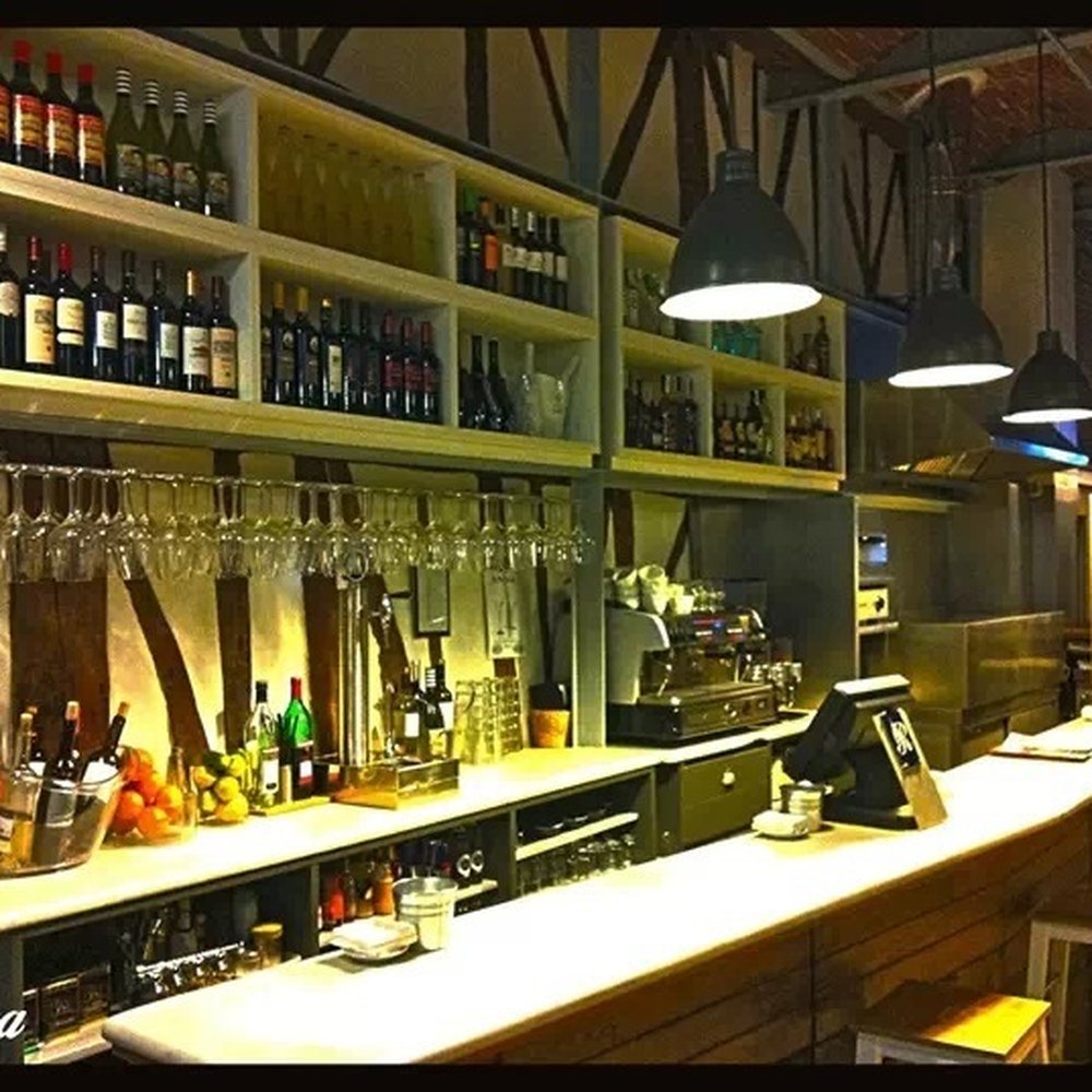 TOP 10 BEST Restaurantes Y Bares near C. Regalado 12, 47002 Valladolid,  Spain - Updated 2026 - Yelp