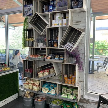 C'est Bon - Inside - Coffee & Tea Near Me - Coral Gables, Florida