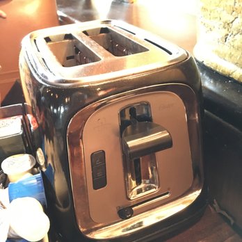 Foxy's Restaurant - yes indeedy - a toaster at your table! - Diners Near Me - Glendale, California