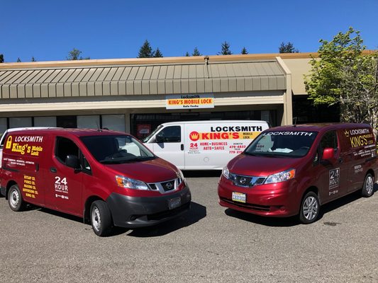 Quick & Dependable Service for All Your Locksmith Needs - King's Mobile Lock has the latest tools, equipment and technology. We can and will meet all of your locksmith needs!
* We make all car keys and program key fobs, foreign and domestic. Lost your keys to your car or truck? Call us!
* We rekey residential and commercial. Lost your keys to your home, office, business? Call us!
* We have a master locksmith on duty at all times of the day and night. There are only 700 master locksmiths in the whole world!
* We are a 24-7 Emergency locksmith service.
* We are mobile and have a store location.
* Our shop has the largest inventory of new and old specialty keys in the area.
* We are a certified Primus high security key system dealer.
* Bonded and Insured. Quick & Dependable Service for All Your Locksmith Needs - King's Mobile Lock has the latest tools, equipment and technology. We can and will meet all of your locksmith needs!
* We make all car keys and program key fobs, foreign and domestic. Lost your keys to your car or truck? Call us!
* We rekey residential and commercial. Lost your keys to your home, office, business? Call us!
* We have a master locksmith on duty at all times of the day and night. There are only 700 master locksmiths in the whole world!
* We are a 24-7 Emergency locksmith service.
* We are mobile and have a store location.
* Our shop has the largest inventory of new and old specialty keys in the area.
* We are a certified Primus high security key system dealer.
* Bonded and Insured.