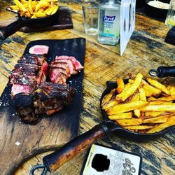 DeBetti Dry Aged - Dry aged steak (for 2) and fries.