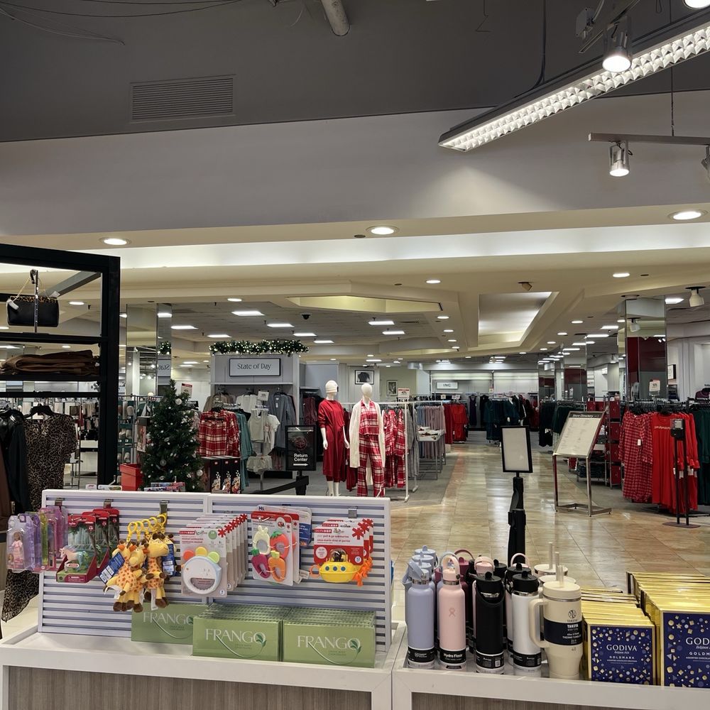 Macy's - Department Stores Near Me - Wayne, New Jersey