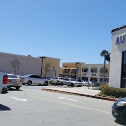 AAA Glendora Insurance and Member Services - Storefront with parking lot