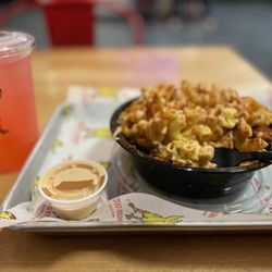 The Angry Chickz - Chicken macaroni and fries
