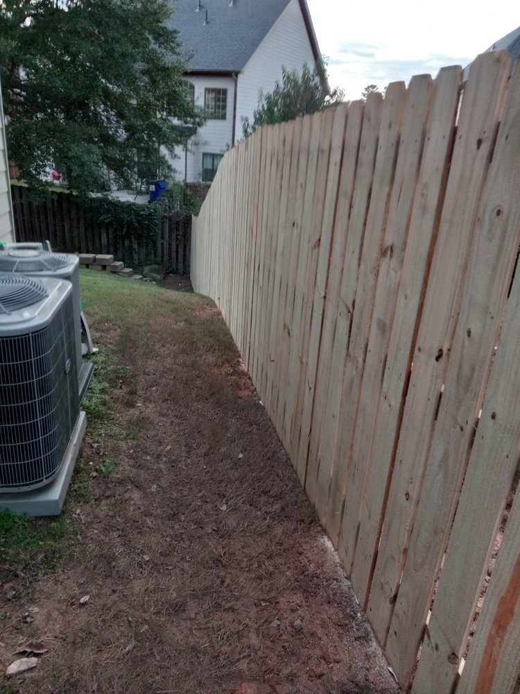 Slide of Midwest Roofing & Construction