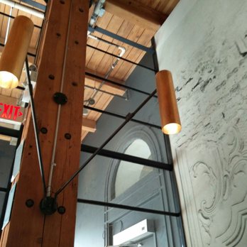 R&D Restaurant - Decor - Asian Fusion Near Me - Toronto, Ontario