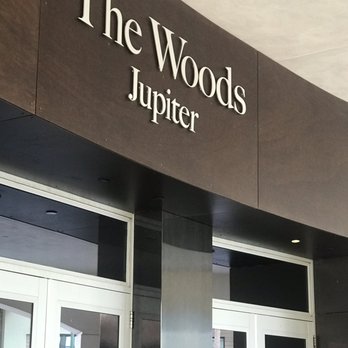 The Woods Jupiter - Upscale restaurant - New American Near Me - Jupiter, Florida