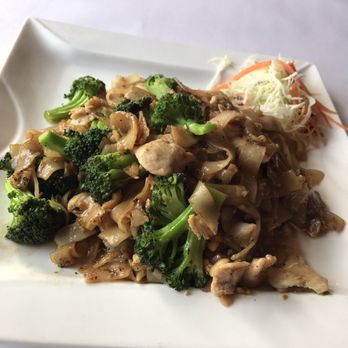 Thai Basil - Thai Near Me - Sunnyvale, California