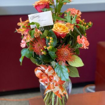 Bees To Blooms - Another beautiful orange / fall arrangement - Florists Near Me - Orland, California Bees To Blooms - Another beautiful orange / fall arrangement - Florists Near Me - Orland, California