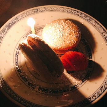 Bida Manda - Tiramisu and pandan macaron - Laotian Near Me - Raleigh, North Carolina Bida Manda - Tiramisu and pandan macaron - Laotian Near Me - Raleigh, North Carolina